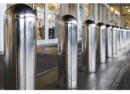 hydraulic bollards
